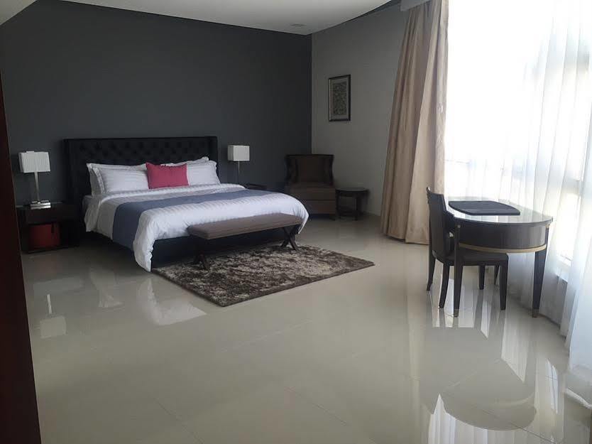 Seef Avenue Suites Al Manamah Esterno foto
