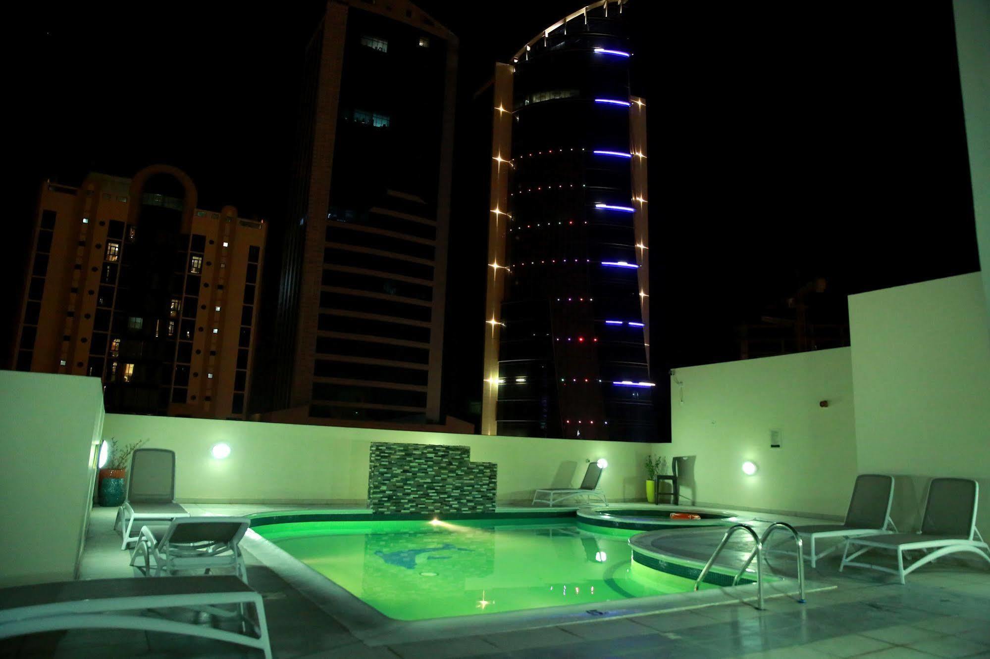 Seef Avenue Suites Al Manamah Esterno foto